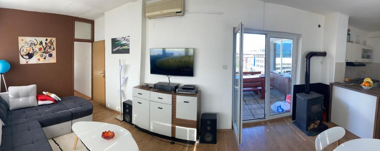 Penthouse Stan 80M2, Terasa 36M2, Garaza... Centar Banja Luke - Gradski Park Баня-Лука Екстер'єр фото